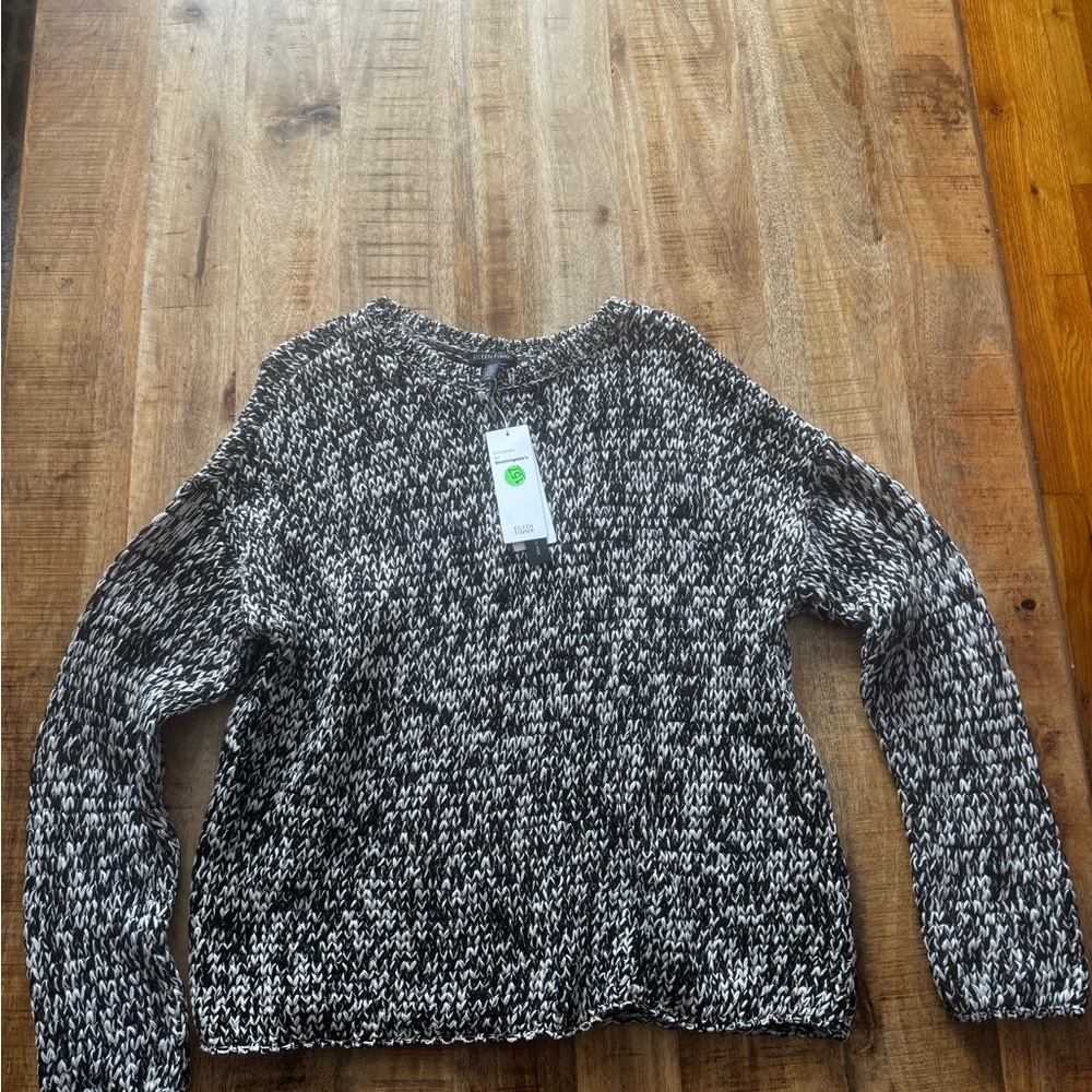 Eileen Fisher Black White knit 100% organic cotton round Neck box top Sweater